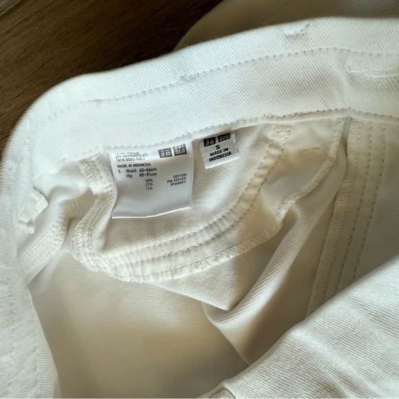 Uniqlo Jeggings Slim Fit Pants - Picture 4 of 4
